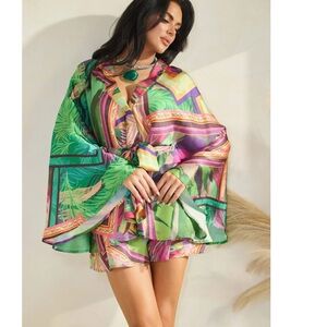 NWT ZARA SATIN EFFECT vacation PRINT KIMONO size M
🚨PRICE FIRM NO DISCOUNT